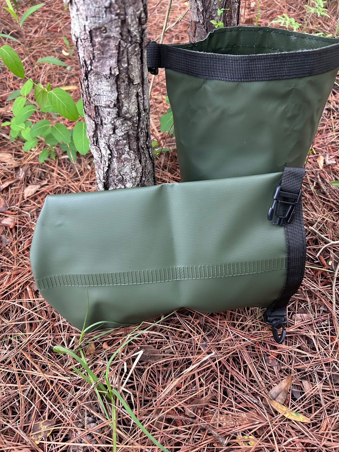Black Cypress Waterfowl Waterproof Shell Bag